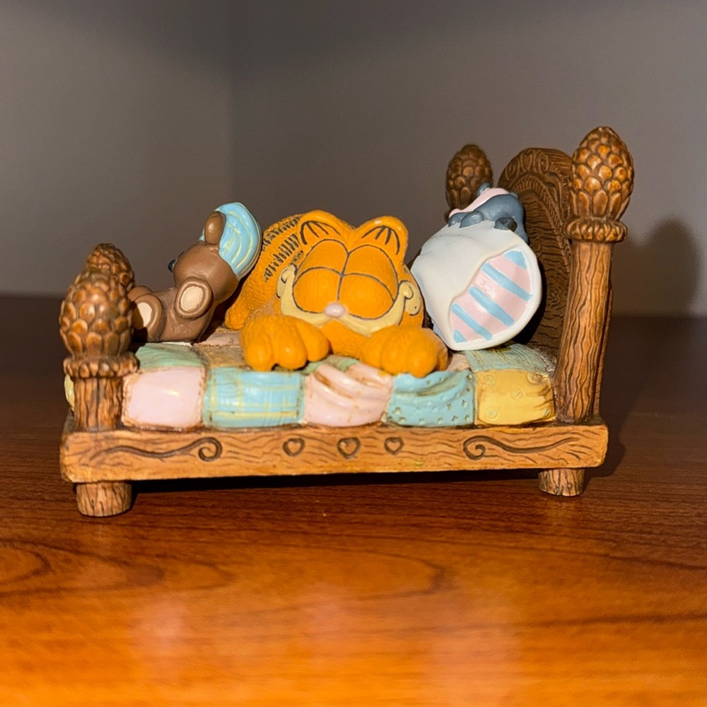 Garfield-cat nap